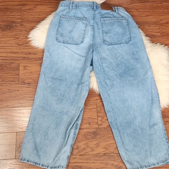 Lucky Brand High Rise Wide Leg Crop - Picture 2 of 6